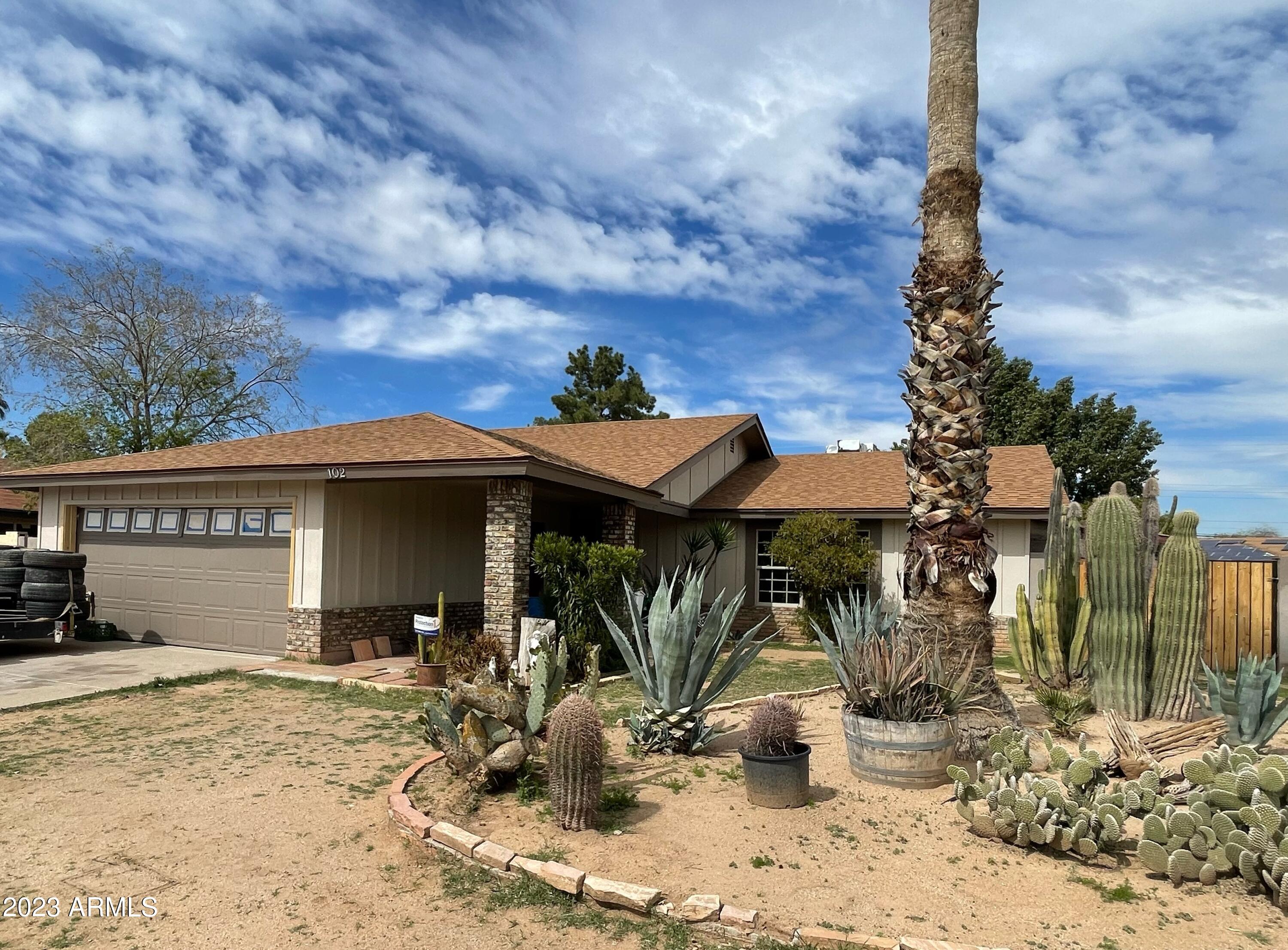 102 West Wagoner Road Phoenix, AZ 85023 - Photo 1 of 18 C22F3F43-CF30-4C73-A0B9-C5C69EE9274E