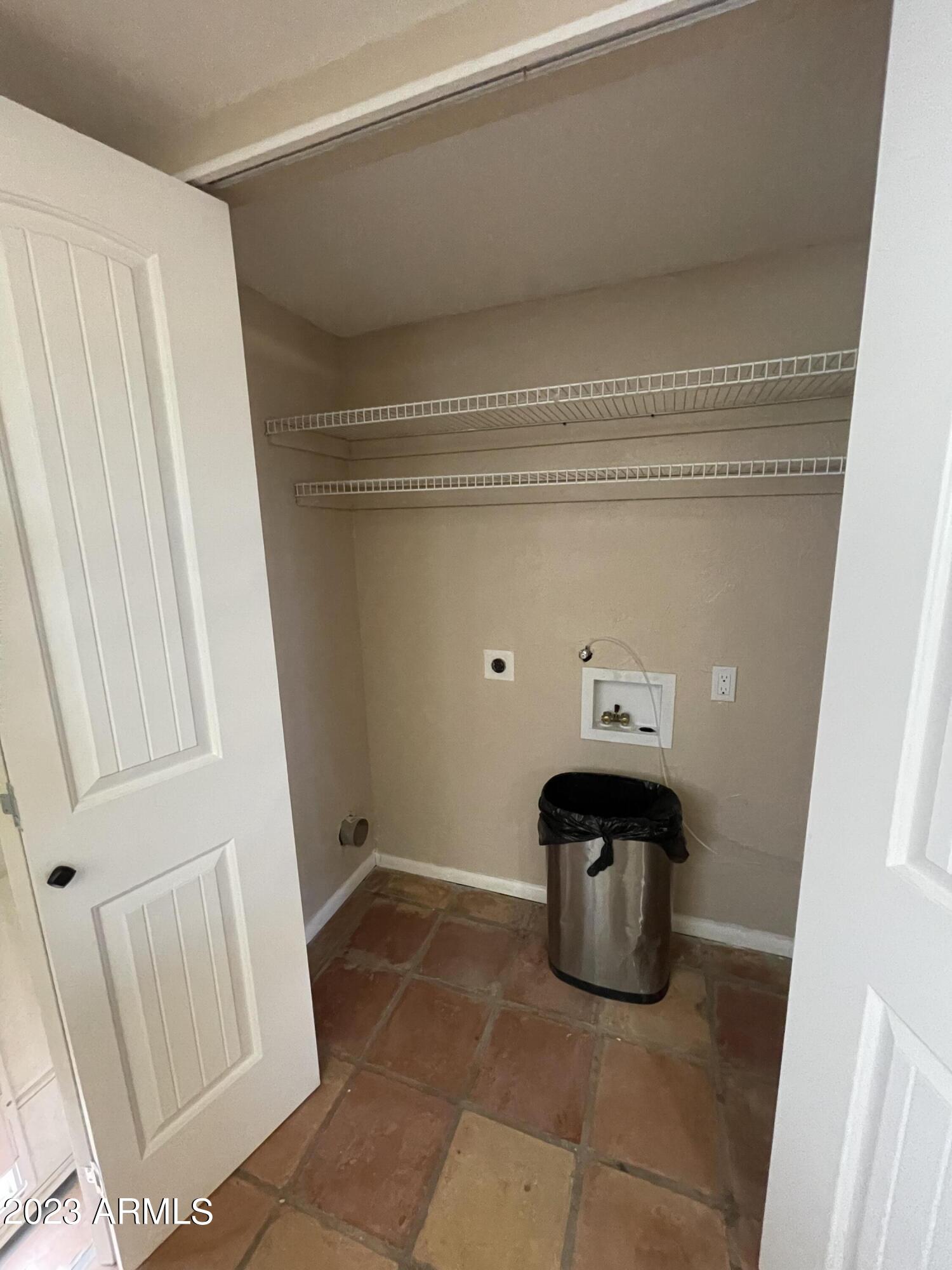 102 West Wagoner Road Phoenix, AZ 85023 - Photo 5 of 18 E3C8ED10-6F8E-43A7-8C80-585A5E6DD641