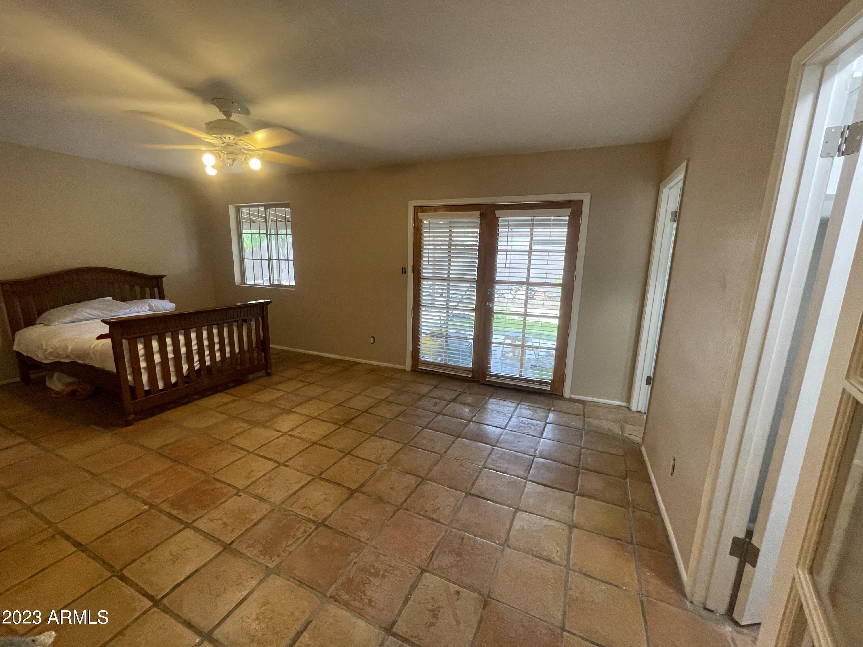 102 West Wagoner Road Phoenix, AZ 85023 - Photo 7 of 18 03B4F18B-3F42-4C95-857D-DF732016920A