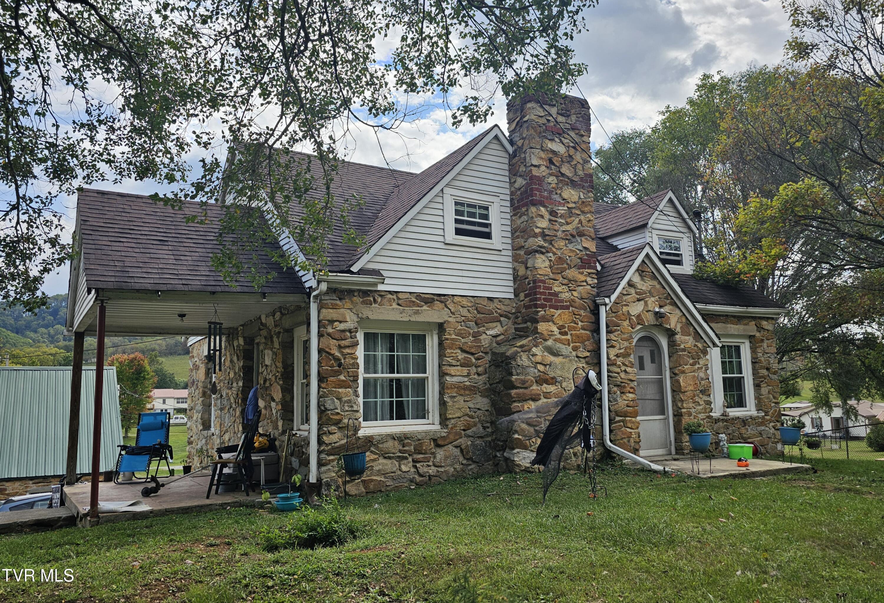 241 Griffith Drive Castlewood, VA 24224 - Photo 1 of 1 20240921_142137