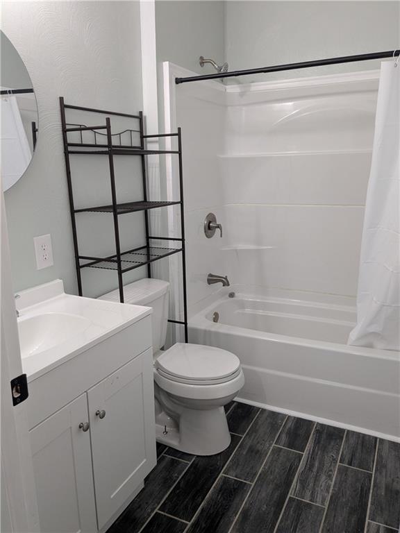 497 Cherry Run Road Homer City, PA 15748 - Photo 9 of 16 Full size bath attached to Primary Bedroom