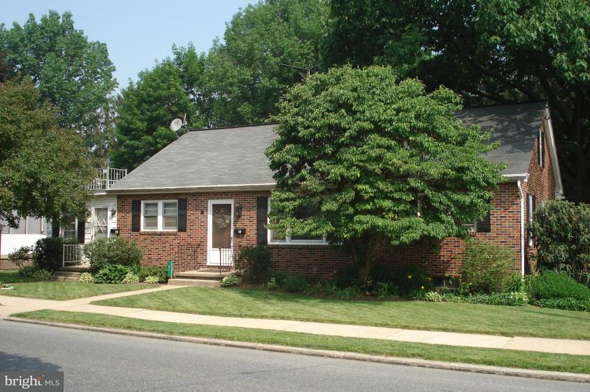 41 Market Street Lititz, PA 17543 - Photo 1 of 26