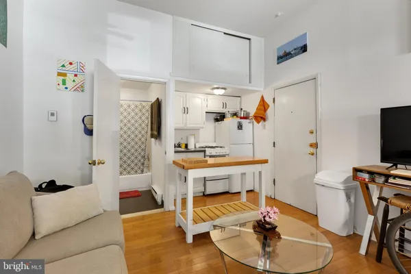 $1,275 | 515 South 6th Street, Unit 1F, Philadelphia, PA 19147