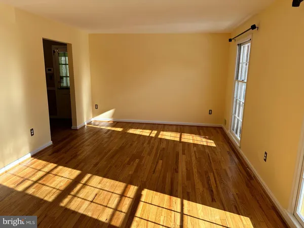 $3,500 | 4405 Bel Pre Road, Rockville, MD 20853