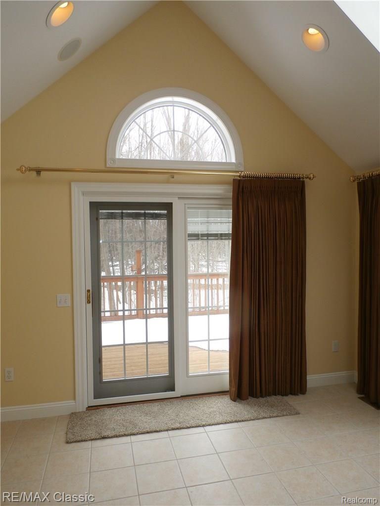 49673 Timber Trail Novi, MI 48374 - Photo 26 of 51 P3140218.JPG