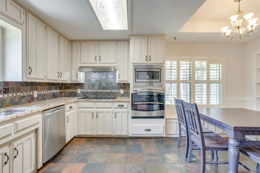 990 Oak Ridge Road Keller, TX 76248 - Photo 3 of 20 Gallery Image 3