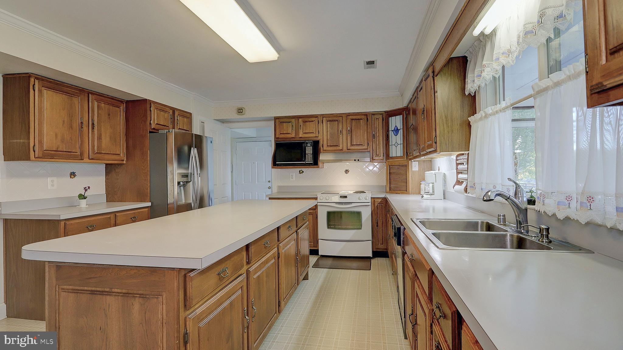 4310 High Ridge Road Haymarket, VA 20169 - Photo 12 of 94 Kitchen