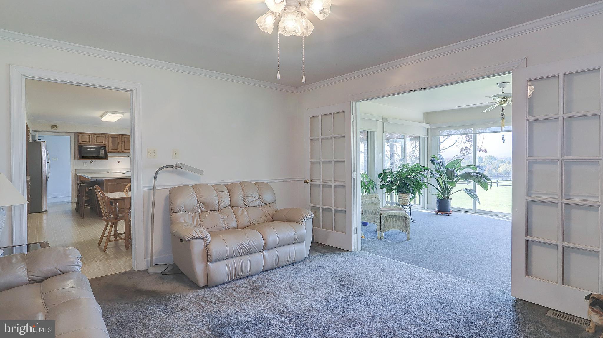 4310 High Ridge Road Haymarket, VA 20169 - Photo 17 of 94 Living Room