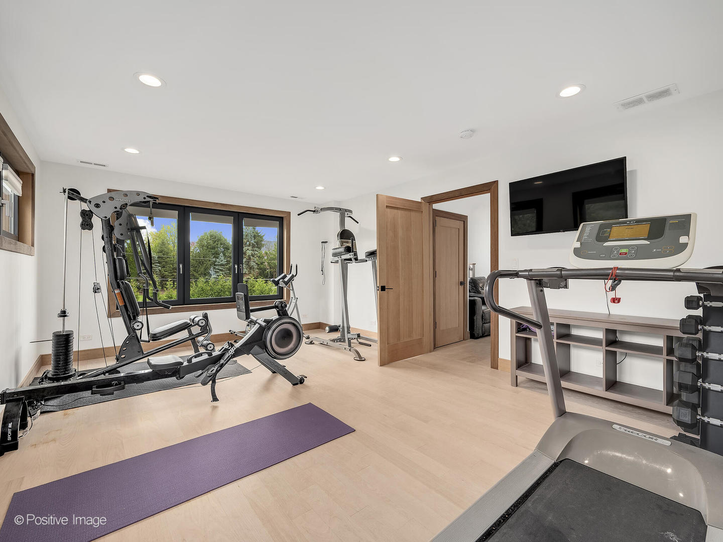 11670 79th Street Burr Ridge, IL 60527 - Photo 20 of 31 a view of a room with gym equipment