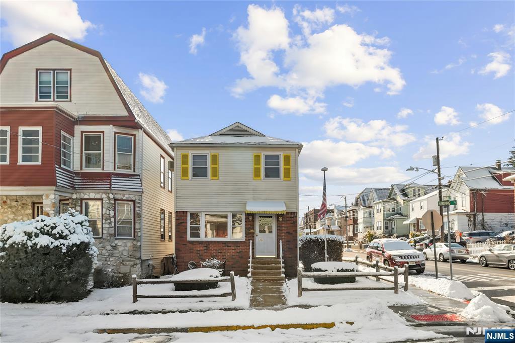 29 Harding Avenue North Arlington, NJ 07031 - Photo 4 of 44