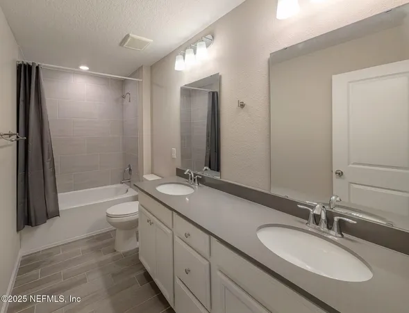 $2,600 | 383 Boracay Circle, St. Johns, FL 32259