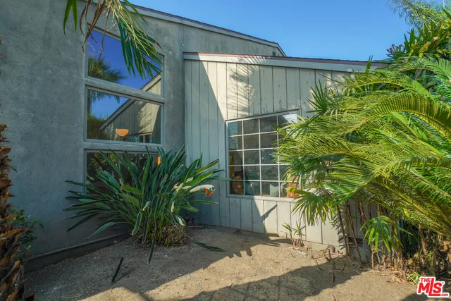 $2,350,000 | 4546 South Centinela Avenue, Los Angeles, CA 90066