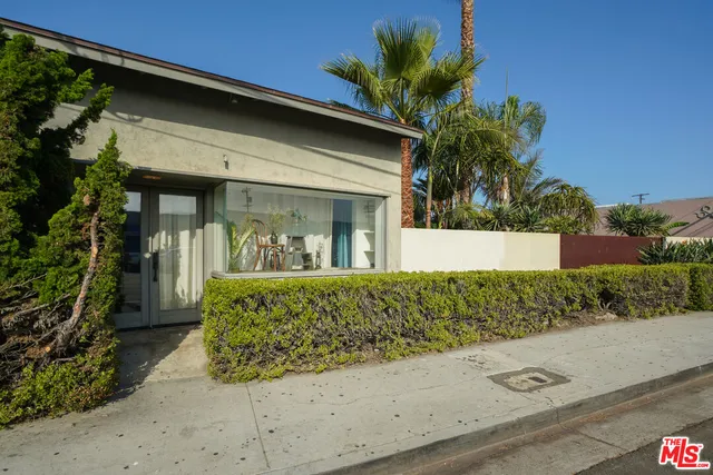 $2,350,000 | 4546 South Centinela Avenue, Los Angeles, CA 90066