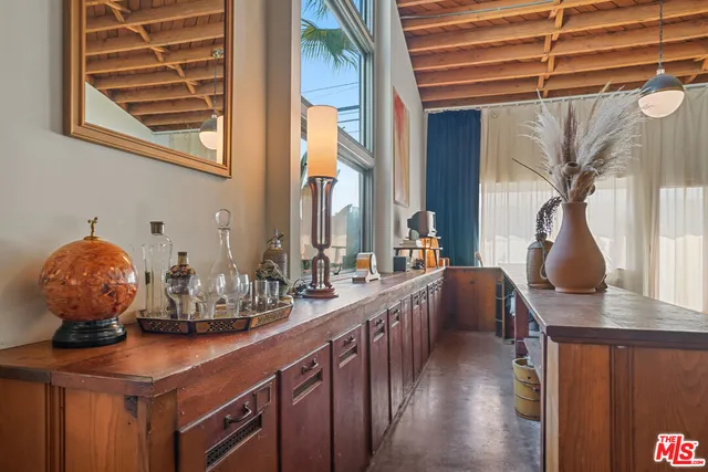 $2,350,000 | 4546 South Centinela Avenue, Los Angeles, CA 90066