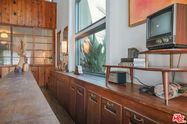 $2,350,000 | 4546 South Centinela Avenue, Los Angeles, CA 90066