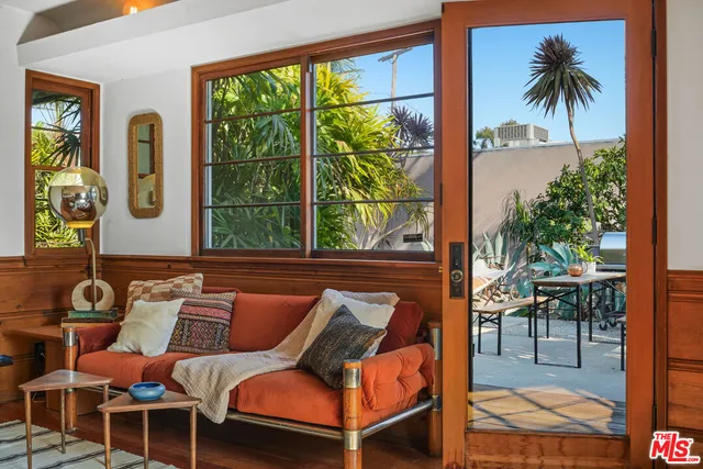 $2,350,000 | 4546 South Centinela Avenue, Los Angeles, CA 90066