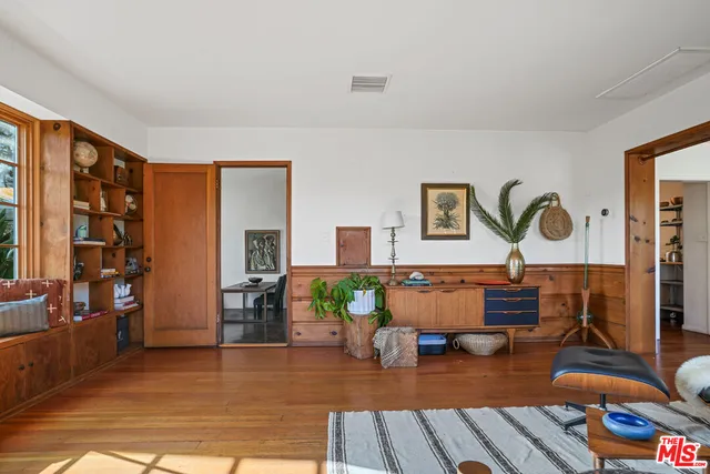 $2,350,000 | 4546 South Centinela Avenue, Los Angeles, CA 90066