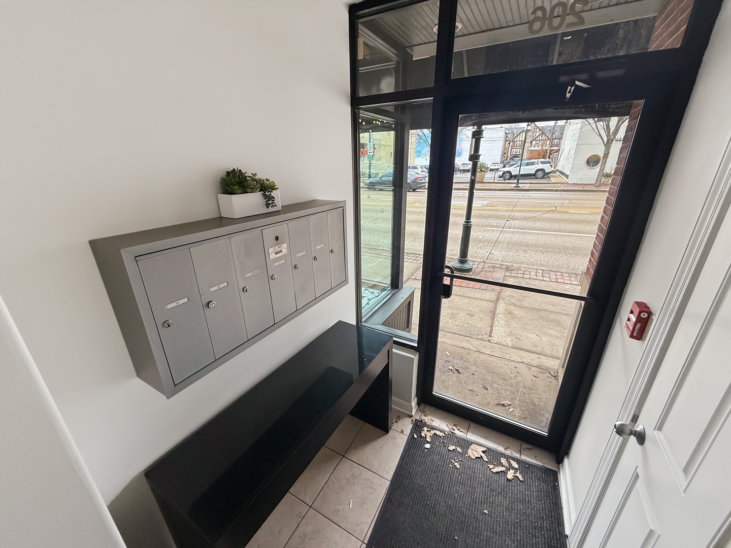 206 West Main Street, Unit 3C St. Charles, IL 60174 - Photo 11 of 13