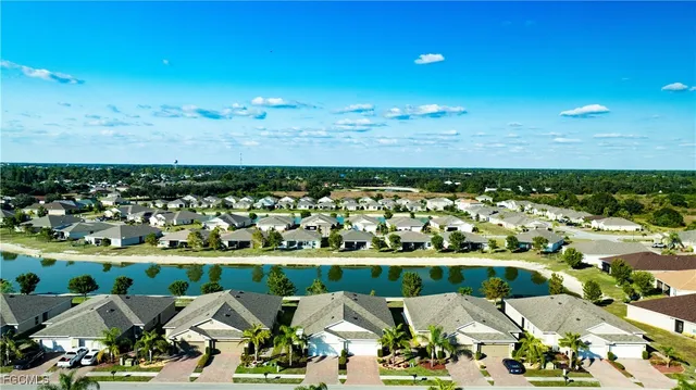 $250,000 | 10749 Crossback Lane, Lehigh Acres, FL 33936