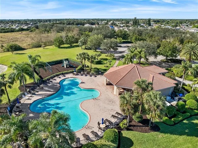 $250,000 | 10749 Crossback Lane, Lehigh Acres, FL 33936