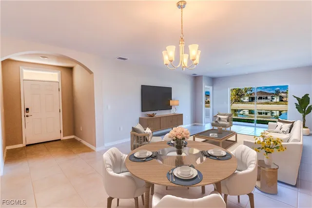 $250,000 | 10749 Crossback Lane, Lehigh Acres, FL 33936