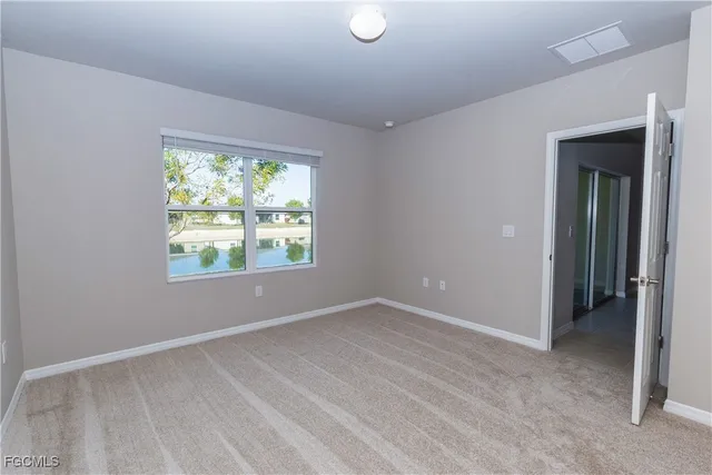 $250,000 | 10749 Crossback Lane, Lehigh Acres, FL 33936