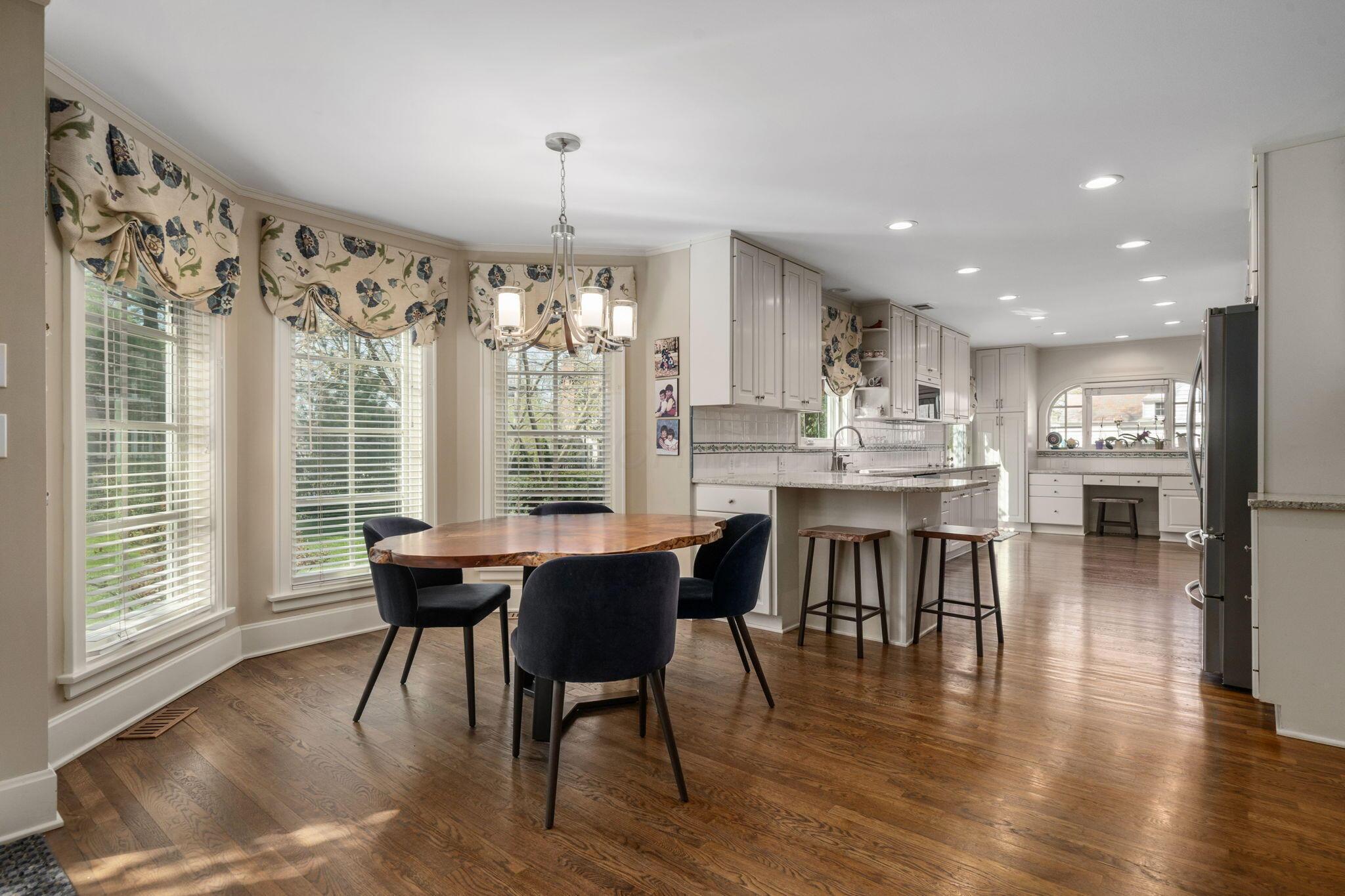 2533 Bryden Road Columbus, OH 43209 - Photo 11 of 85 21-web-or-mls-DSC08119