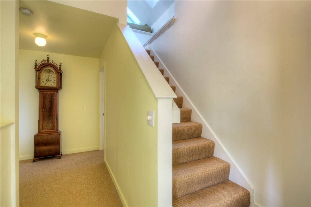 15 Hammersmith Road, Unit 2A Newport, RI 02840 - Photo 31 of 40