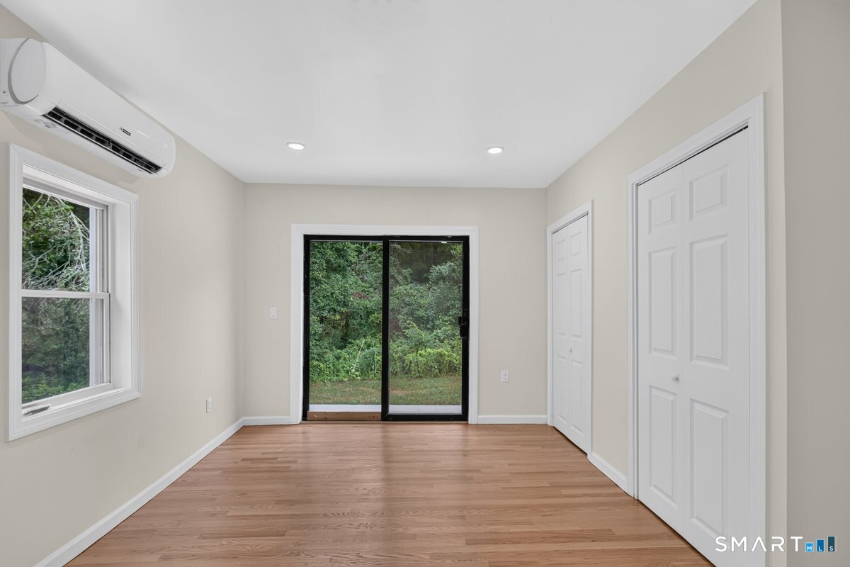 52 Walnut Hill Road East Lyme, CT 06333 - Photo 21 of 34