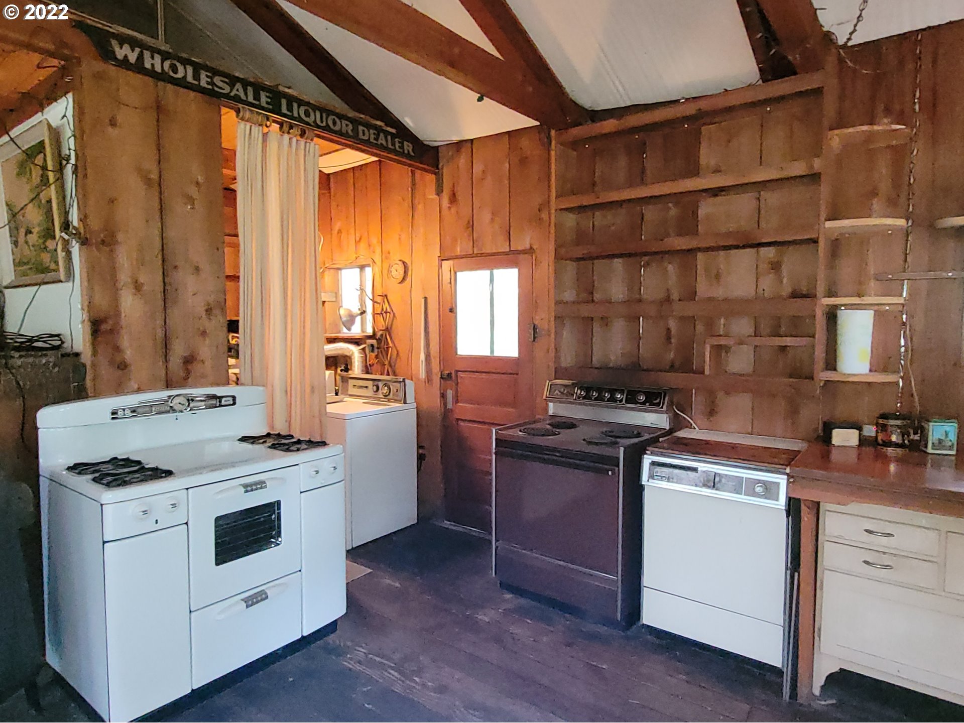 92500 Silver Butte Road Port Orford, OR 97465 - Photo 15 of 32 Kitchen