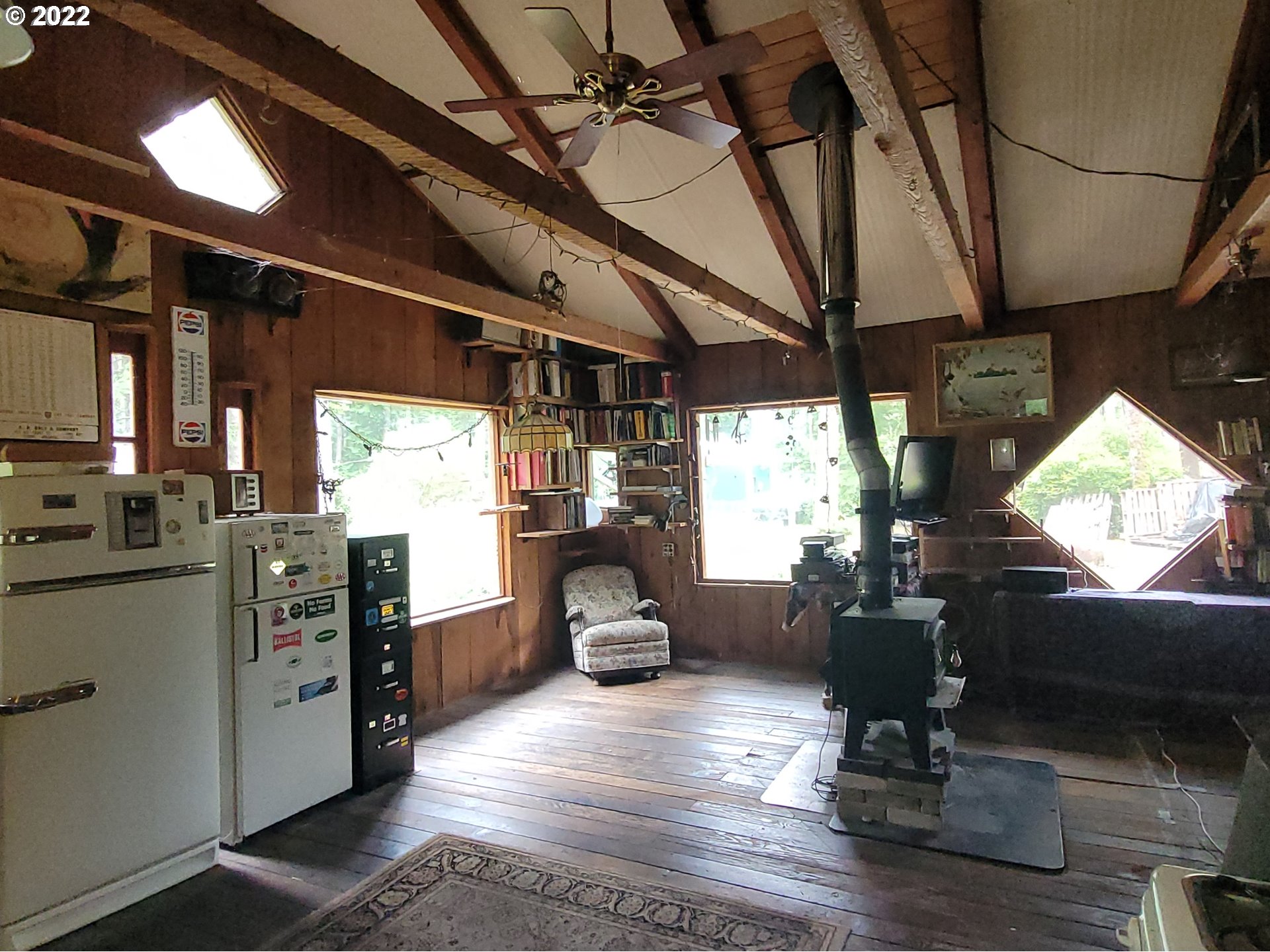 92500 Silver Butte Road Port Orford, OR 97465 - Photo 5 of 32 Living Room/Dining Room