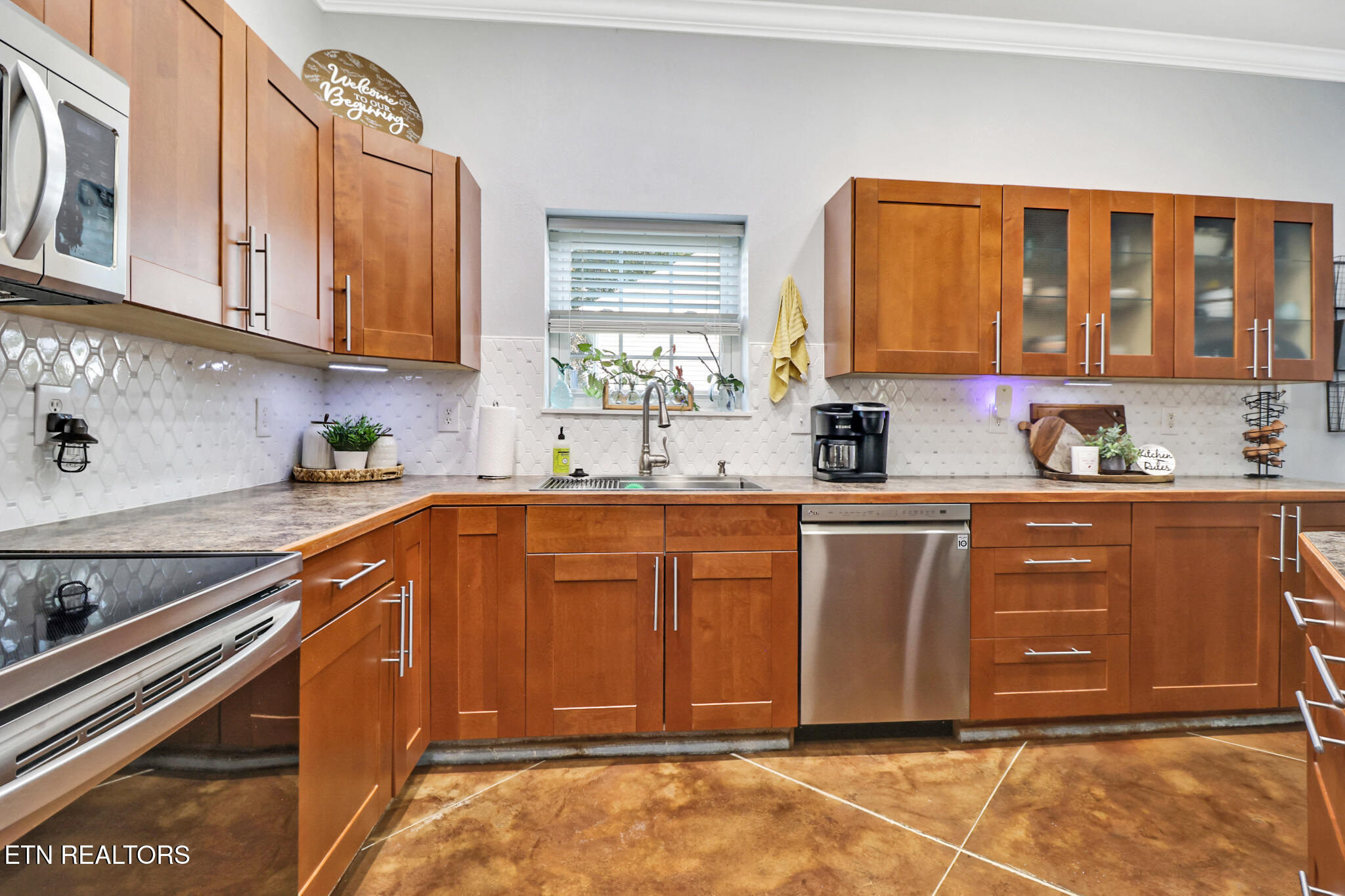 1803 Lawnville Road Kingston, TN 37763 - Photo 11 of 28 if1a4950-if1a4954