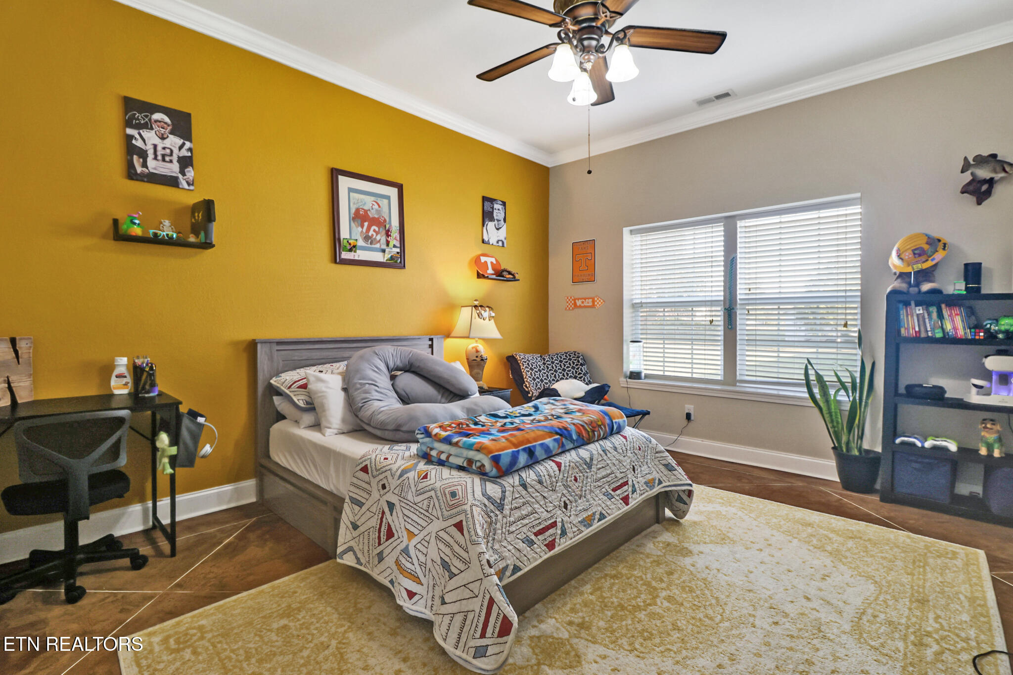 1803 Lawnville Road Kingston, TN 37763 - Photo 17 of 28 Bedroom 3