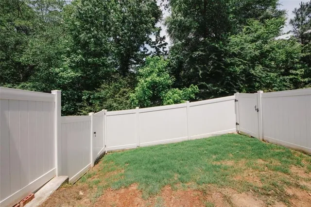 $1,900 | 10162 Benton Woods Drive, Covington, GA 30014