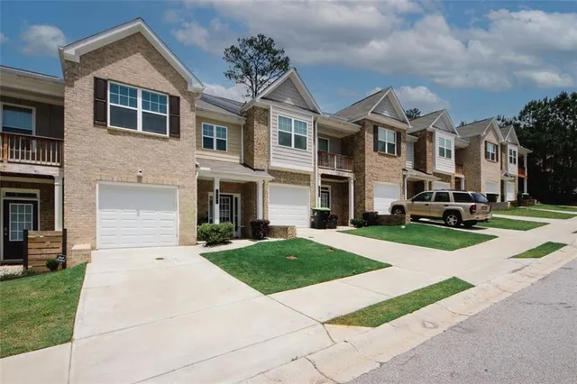 $1,900 | 10162 Benton Woods Drive, Covington, GA 30014