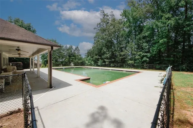 $1,900 | 10162 Benton Woods Drive, Covington, GA 30014