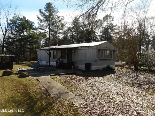 $896,000 | 593 Rocky Hill Road, Pickens, MS 39146