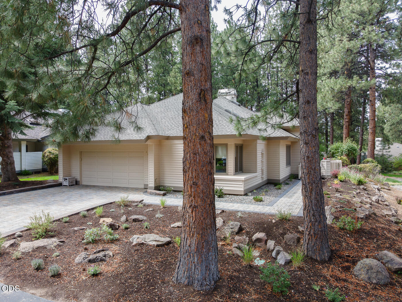 60894 Willow Creek Loop Bend, OR 97702 - Photo 31 of 36