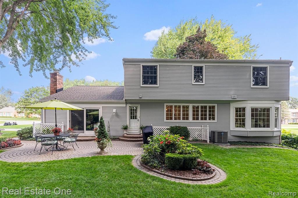 1391 Chestnut Lane Rochester Hills, MI 48309 - Photo 49 of 52