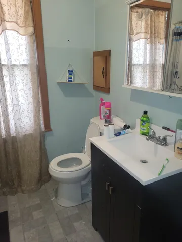 $169,900 | 1041 College Avenue, Racine, WI 53403