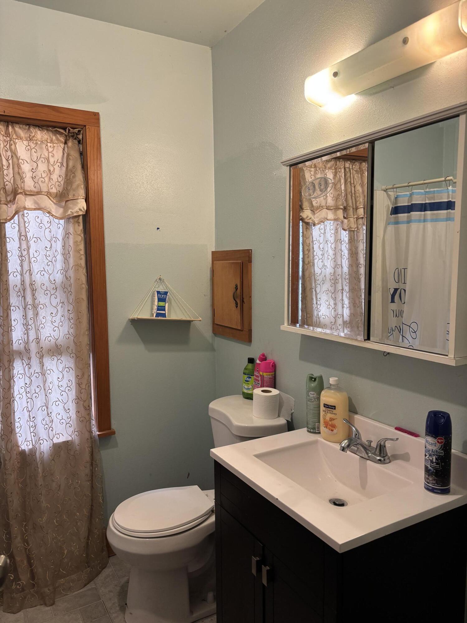 1041 College Avenue Racine, WI 53403 - Photo 18 of 21 IMG_5517