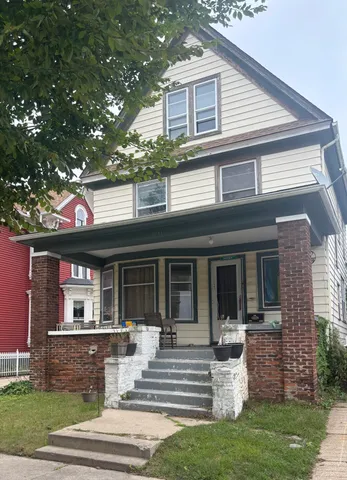 $169,900 | 1041 College Avenue, Racine, WI 53403