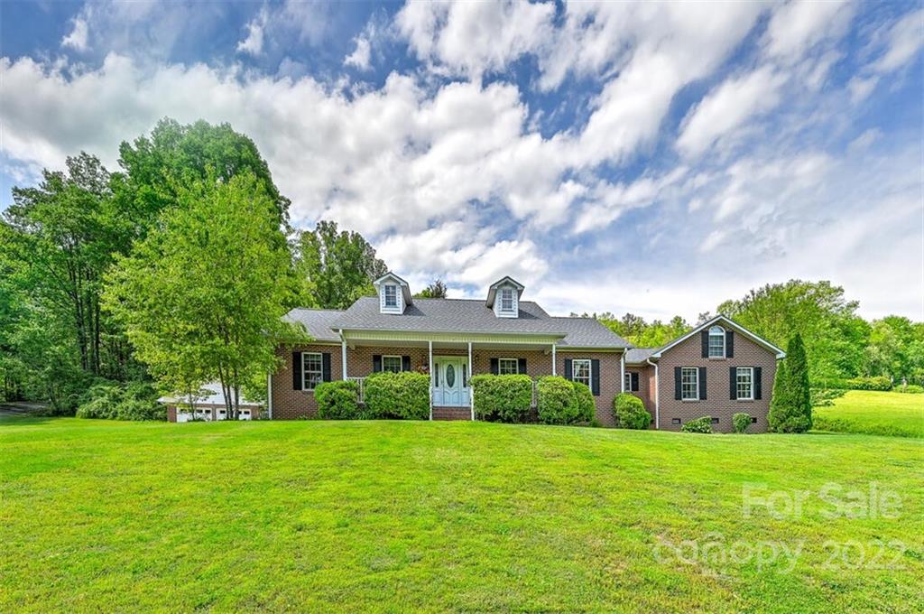 92 Marterdan Ridge Marion, NC 28752 - Photo 1 of 28 Gallery Image 1