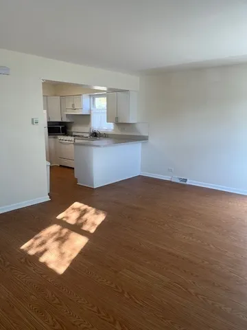 $215,000 | 111 Dupage Street, Shorewood, IL 60404