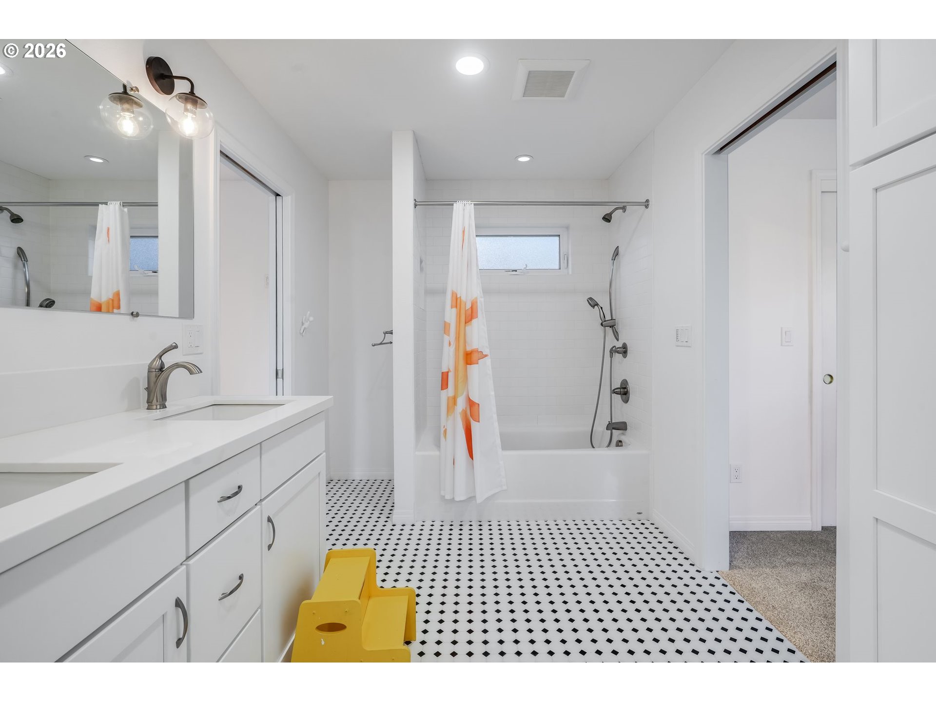 610 Southwest Primrose Street Portland, OR 97219 - Photo 14 of 27