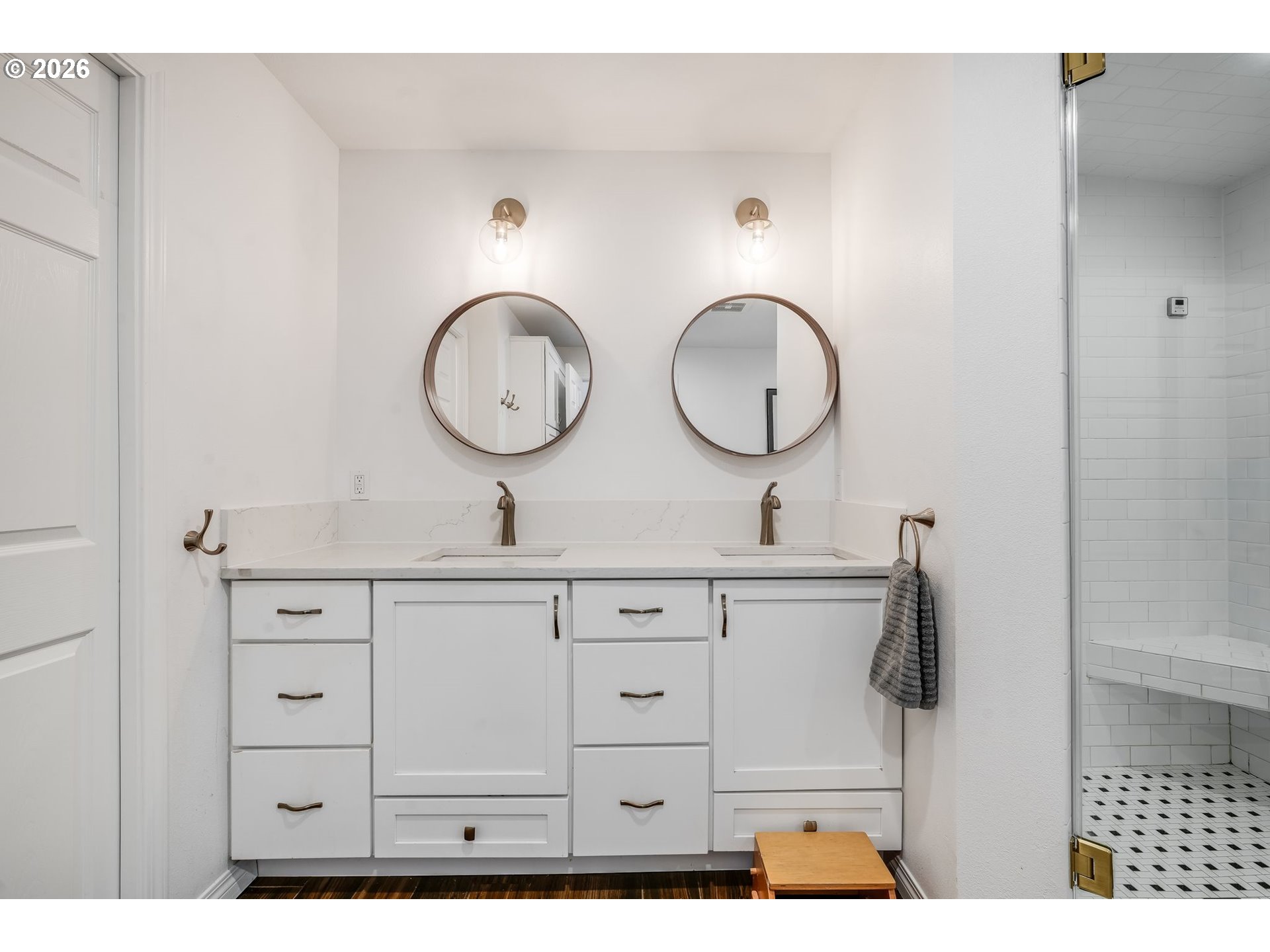 610 Southwest Primrose Street Portland, OR 97219 - Photo 8 of 27