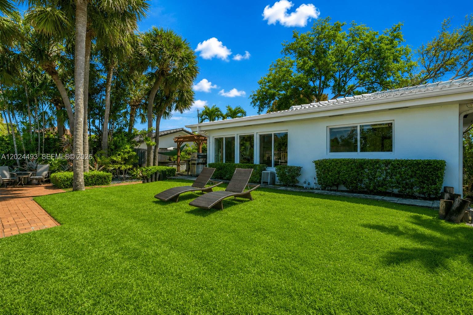 1995 Ixora Road North Miami, FL 33181 - Photo 16 of 23 Photo 16