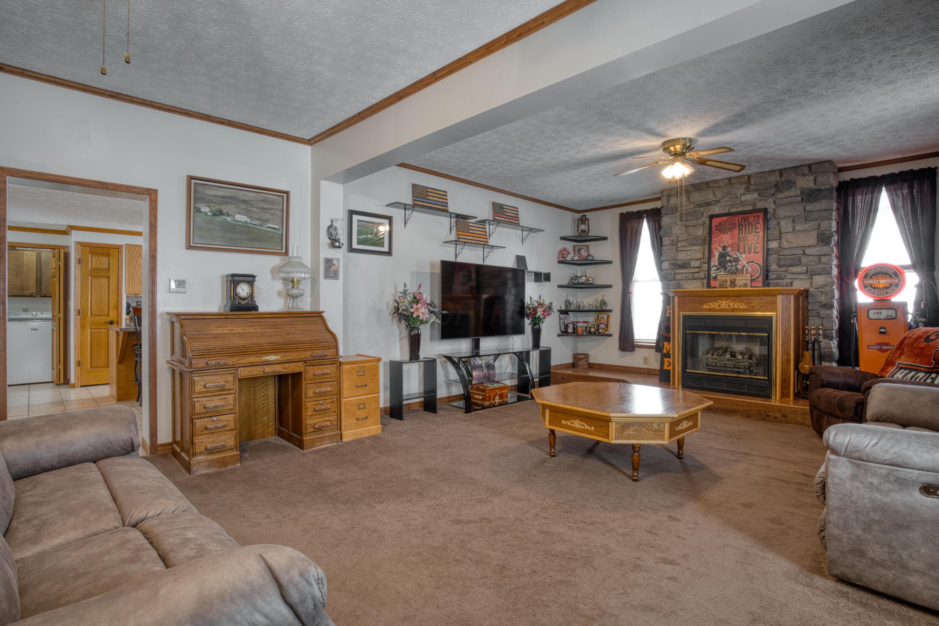 8485 Westfall Road Southwest Amanda, OH 43102 - Photo 25 of 69 DSC07878_hdr