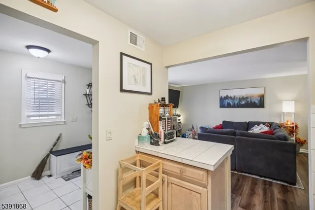 $405,000 | 49 Alexandria Way, Bernards, NJ 07920