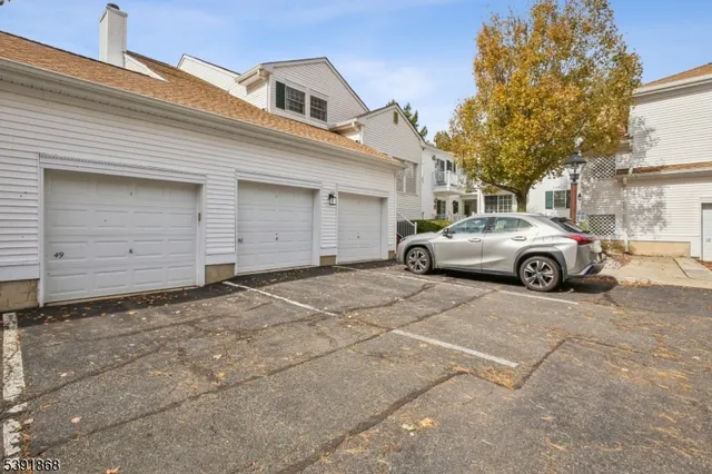 $405,000 | 49 Alexandria Way, Bernards, NJ 07920